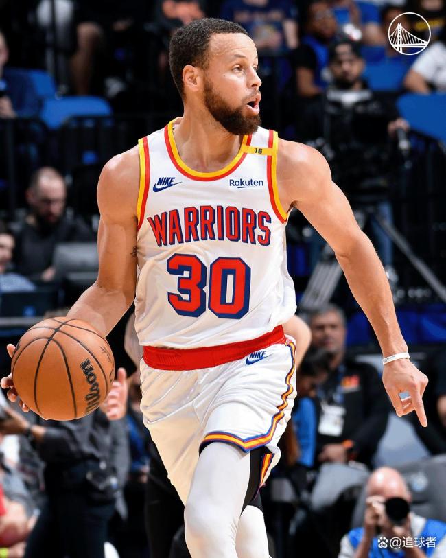 库里:不断刷新“远射”纪录,成就篮球新定义! 库里:不断刷新“远射”纪录,成就篮球新定义!