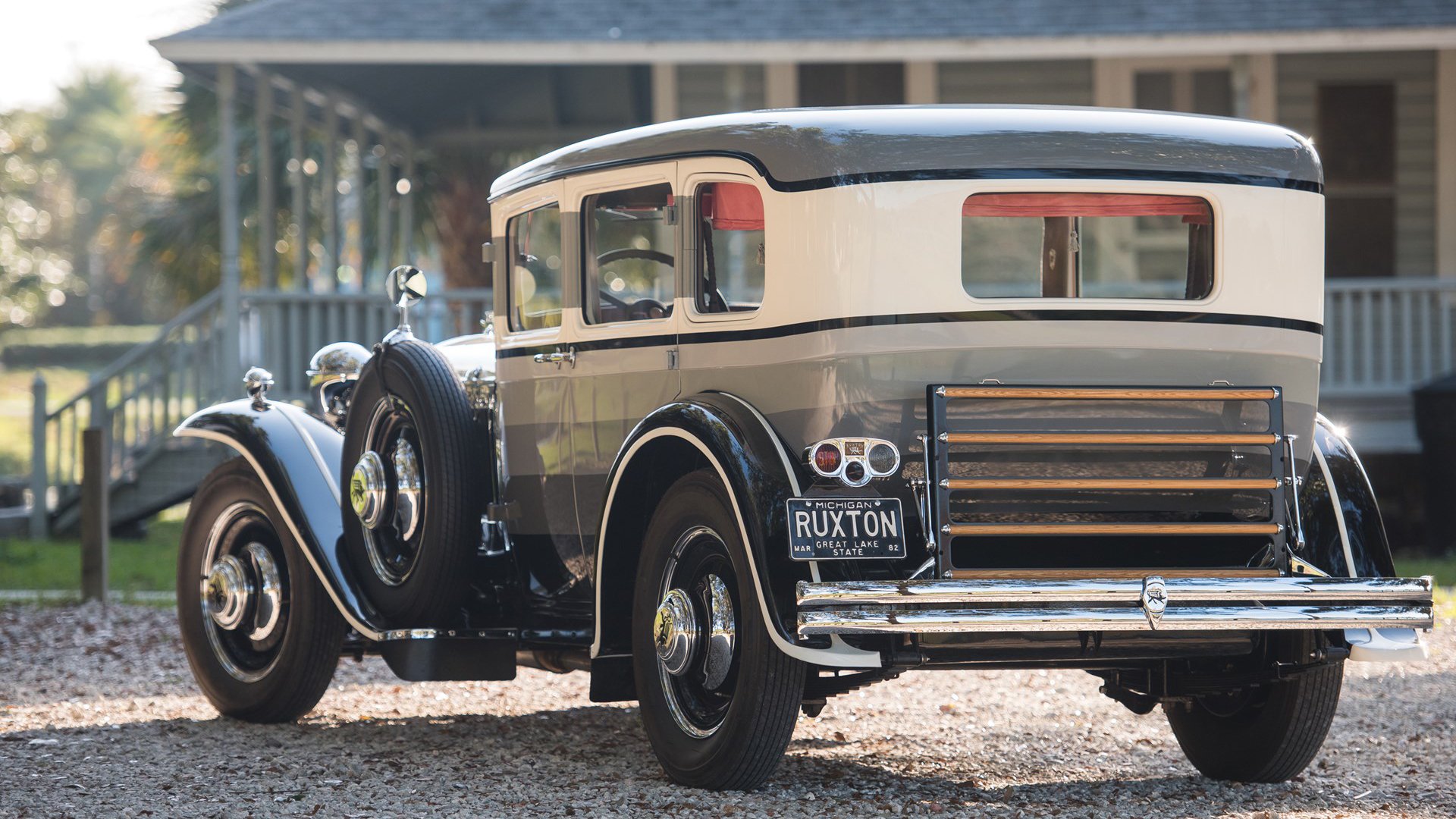 kaiyun体育综合-赛场外的故事：家庭、友谊与梦想的结合，赛场外作文800字