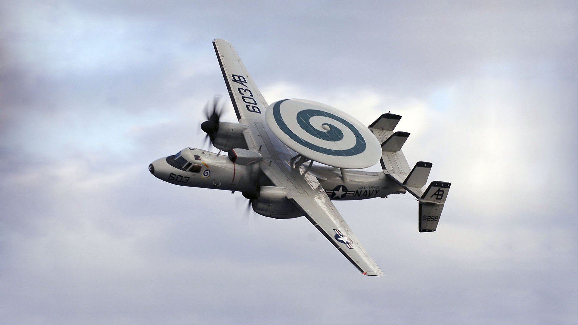 西班牙青年队在欧洲青年赛事中表现出色,潜力巨大